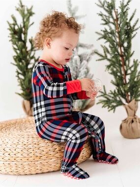 Bums & Roses Bamboo Footed Pajamas in Checkmate Boys Girls Size 18-24 mo Plaid